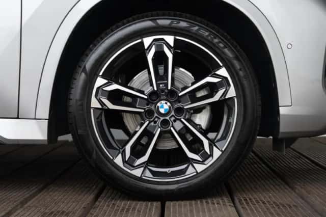 BMW X1 (2025) thumbnail 6