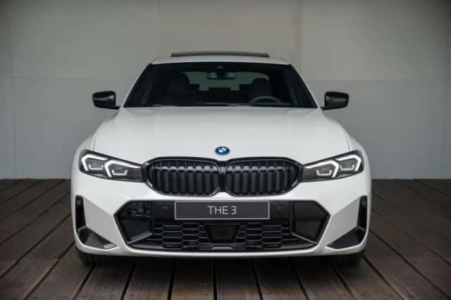 BMW 3-Serie (2024) thumbnail 4