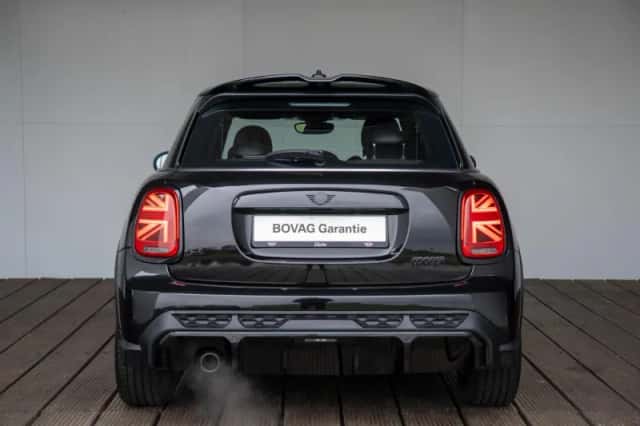 MINI Cooper (2022) thumbnail 5