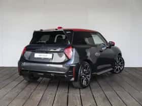 MINI 3-deurs (2024) thumbnail 2