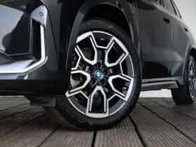 BMW X1 (2023) thumbnail 16