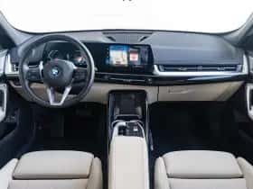 BMW X1 (2023) thumbnail 7