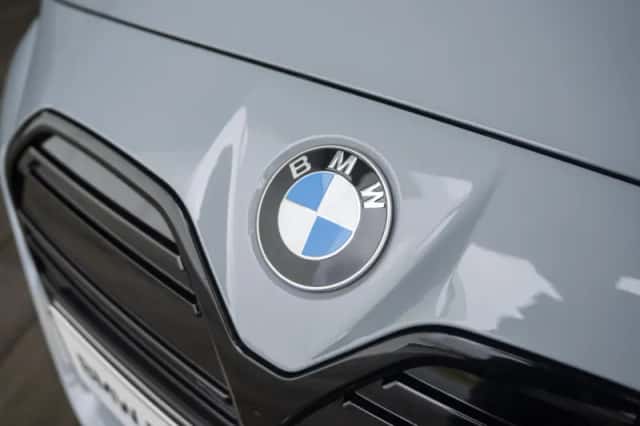 BMW i4 (2026) thumbnail 11