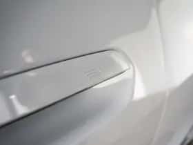 BMW i4 (2026) thumbnail 18