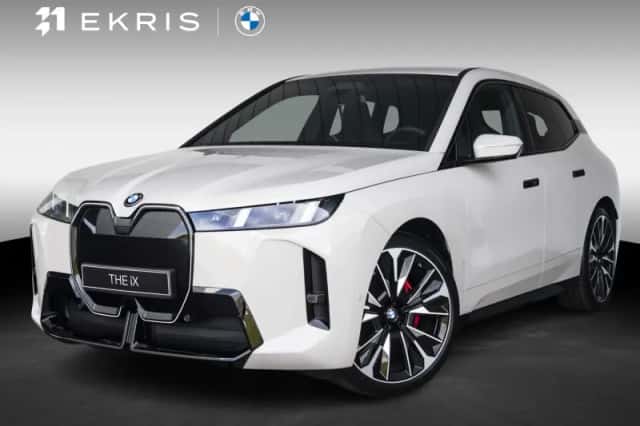 BMW iX (2026) thumbnail 1