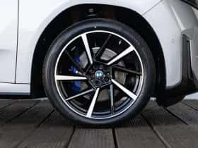 BMW iX3 (2026) thumbnail 6