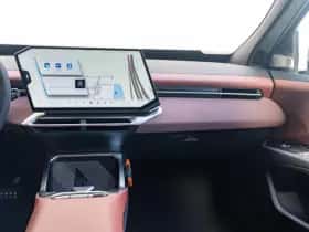 BMW iX3 (2026) thumbnail 9