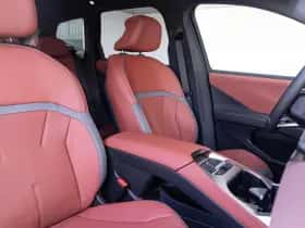 BMW iX3 (2026) thumbnail 10