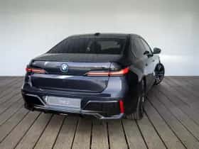 BMW i7 (2026) thumbnail 2