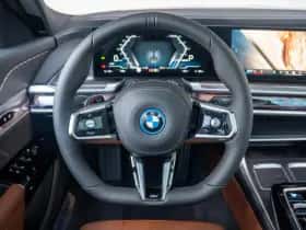 BMW i7 (2026) thumbnail 7
