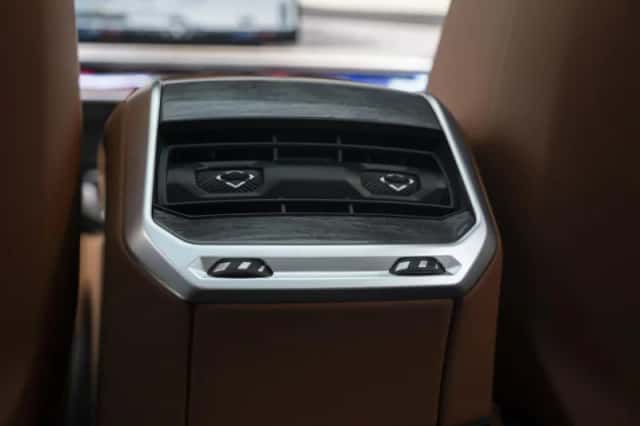 BMW i7 (2026) thumbnail 83