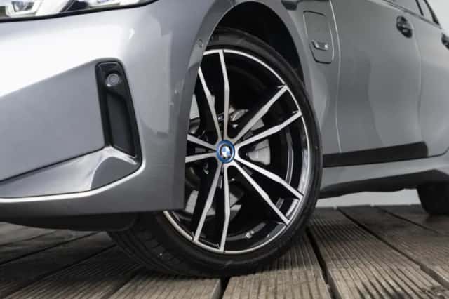 BMW 3-Serie (2023) thumbnail 14