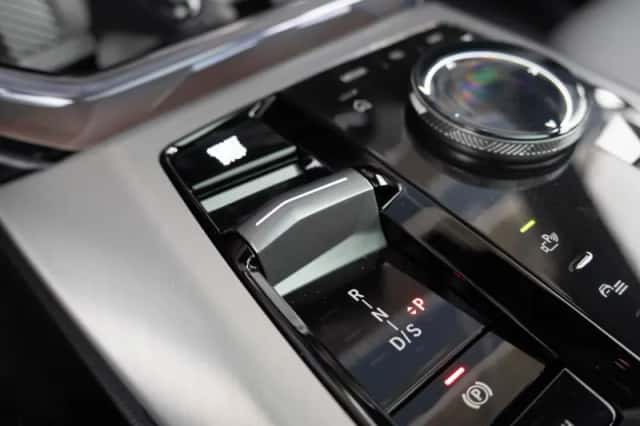 BMW X3 (2026) thumbnail 31