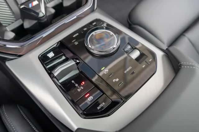 BMW X3 (2026) thumbnail 32