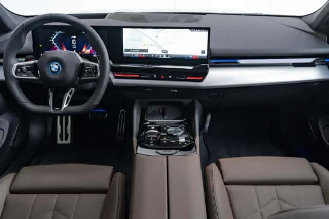 BMW 5-Serie (2025) thumbnail 3