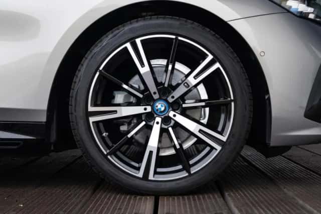BMW 5-Serie (2025) thumbnail 9