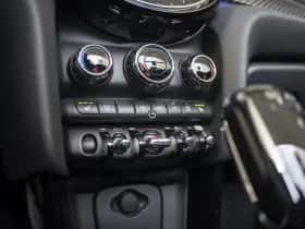 MINI Cabrio (2023) thumbnail 18