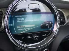 MINI Cabrio (2023) thumbnail 23
