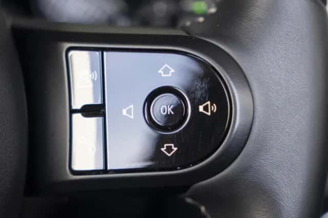 MINI Cabrio (2023) thumbnail 27