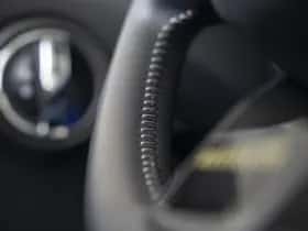 MINI Cabrio (2023) thumbnail 30