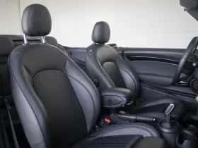 MINI Cabrio (2023) thumbnail 4