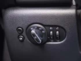 MINI Cabrio (2023) thumbnail 39