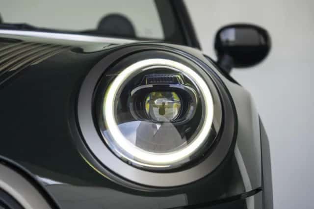 MINI Cabrio (2023) thumbnail 50