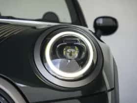 MINI Cabrio (2023) thumbnail 50