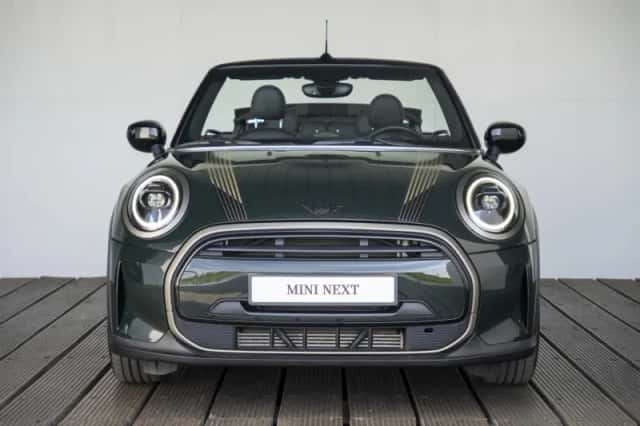 MINI Cabrio (2023) thumbnail 6