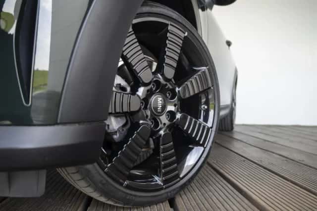 MINI Cabrio (2023) thumbnail 53