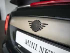 MINI Cabrio (2023) thumbnail 63