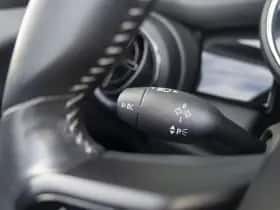 MINI Cabrio (2023) thumbnail 33