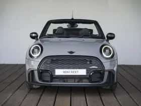 MINI Cabrio (2023) thumbnail 6