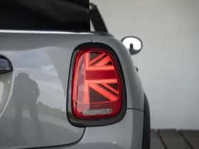 MINI Cabrio (2023) thumbnail 56