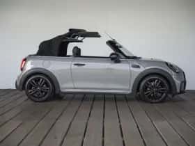 MINI Cabrio (2023) thumbnail 8
