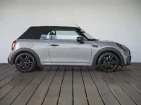 MINI Cabrio (2023) thumbnail 9