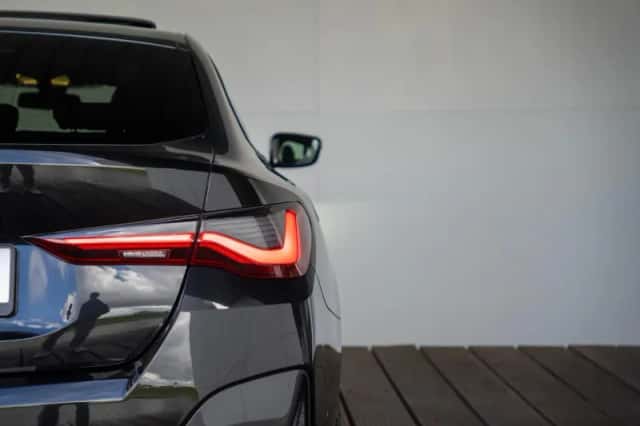 BMW i4 (2023) thumbnail 13
