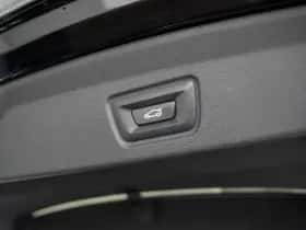 BMW i4 (2023) thumbnail 18