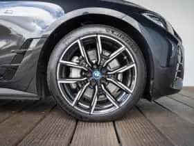 BMW i4 (2023) thumbnail 6