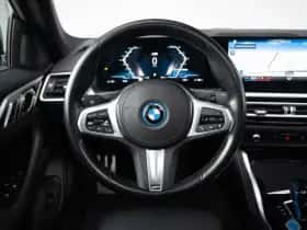 BMW i4 (2023) thumbnail 8