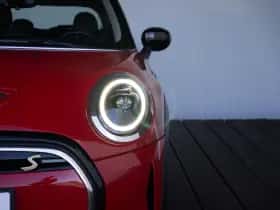 MINI Electric (2022) thumbnail 14