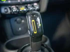 MINI Electric (2022) thumbnail 15