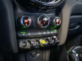 MINI Electric (2022) thumbnail 30