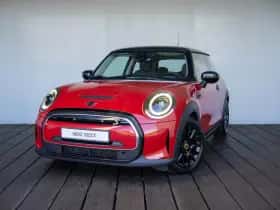 MINI Electric (2022) thumbnail 31