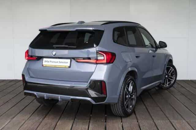 BMW X1 (2022) thumbnail 2