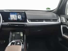 BMW X1 (2022) thumbnail 12