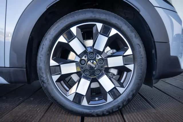 MINI Countryman (2022) thumbnail 17
