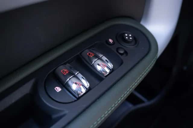 MINI Countryman (2022) thumbnail 31