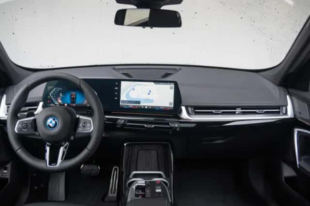 BMW X1 (2026) thumbnail 3