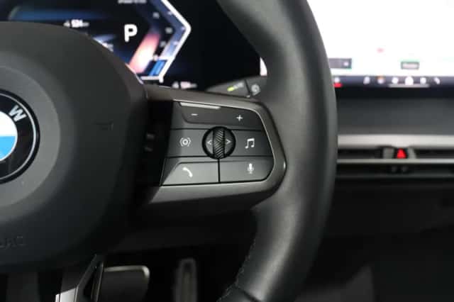 BMW iX (2025) thumbnail 19